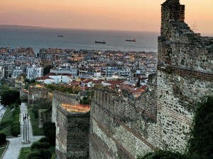 Vechile ziduri ale orasului Salonic